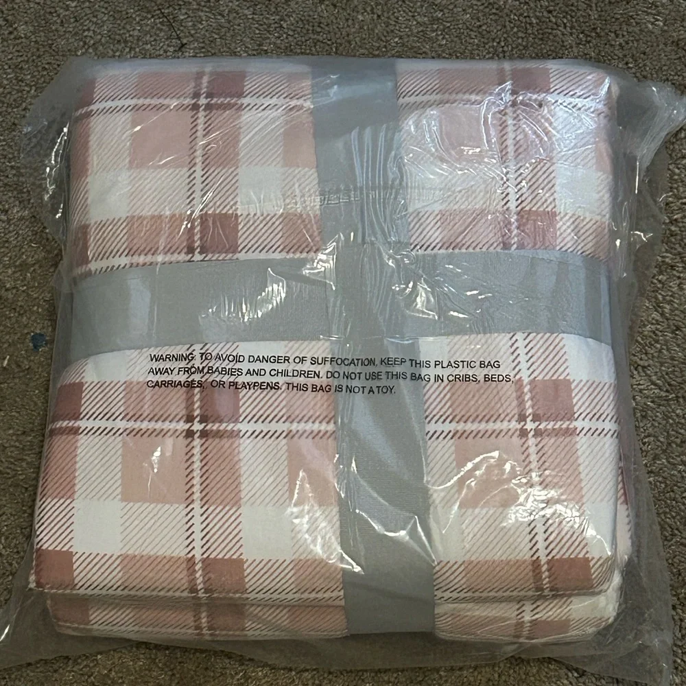 Berkshire Blanket 60” x 70” Decorative Throw Pink Plaid